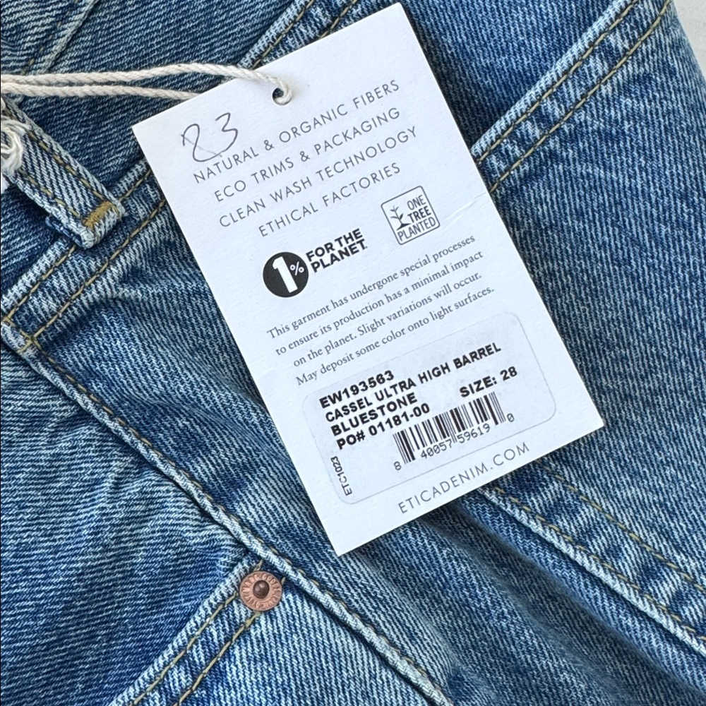 Etica Cassel Ultra High Barrel jeans size 28 - Picture 8 of 13